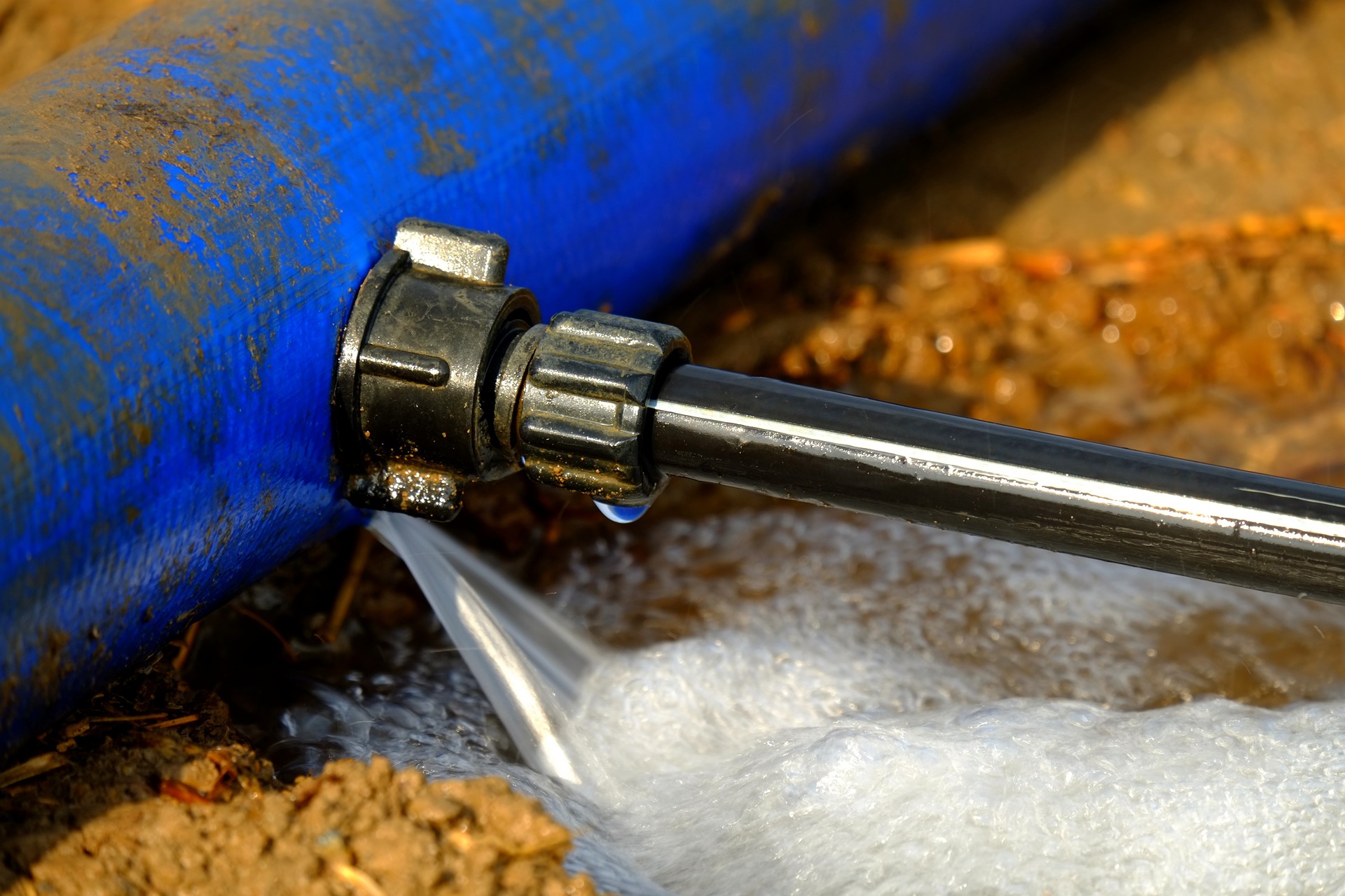 Image by Holger Schue from Pixabay - 880975 Leakage Management